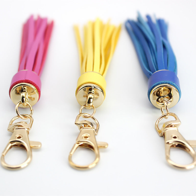 Keychains de color tejido de mano de la mano al por mayor